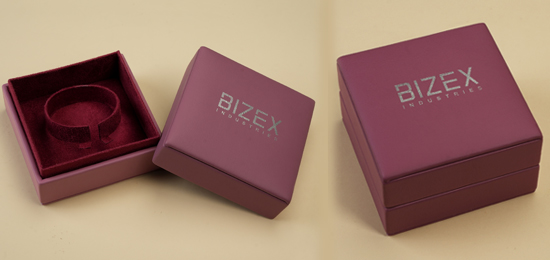 Exquisite jewellery display package from Bizex showcasing luxury pieces